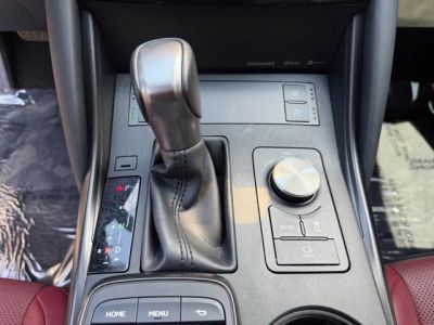 2024 Lexus IS — photo 27 view