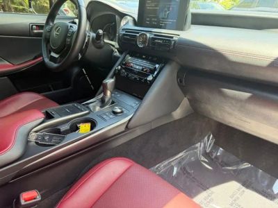2024 Lexus IS — photo 10 view