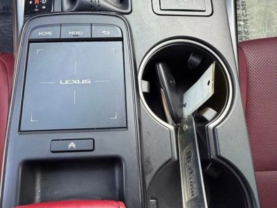 2024 Lexus IS — photo 28 view
