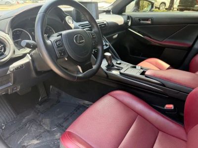 2024 Lexus IS — photo 20 view