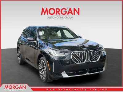 2026 BMW X3 30 xDrive in Black Sapphire Metallic — front three-quarter view