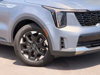 2024 Kia Sorento — side profile view