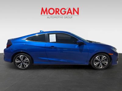 2018 Honda Civic — interior view