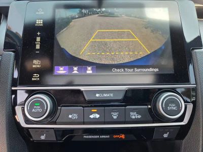 2018 Honda Civic — photo 11 view