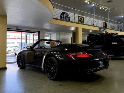 2005 Porsche 911 — engine compartment view