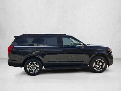 2025 Ford Expedition - Photo 4