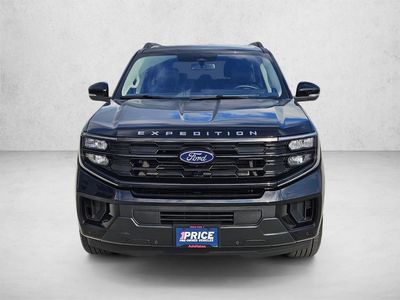 2025 Ford Expedition - Photo 2