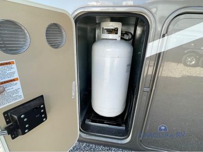 2021 DRV Luxury Suites Mobile Suites FKMB - Photo 8