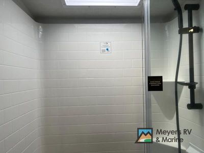 2026 Forest River RV Rockwood Signature - Photo 32