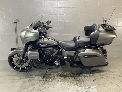 2025 Indian Motorcycle Roadmaster Dark Horse w/Powerband Audio Heavy Metal - Photo 10