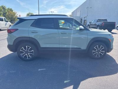 2025 Chevrolet Trailblazer - Photo 2