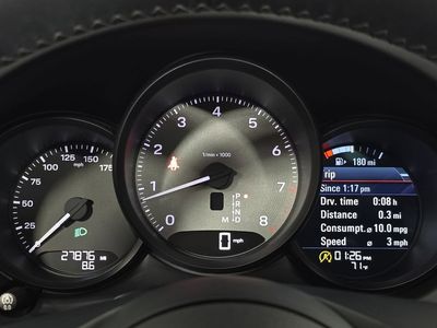 2023 Porsche Macan - Photo 15