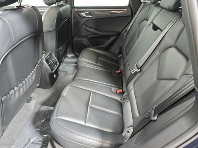 2023 Porsche Macan - Photo 24