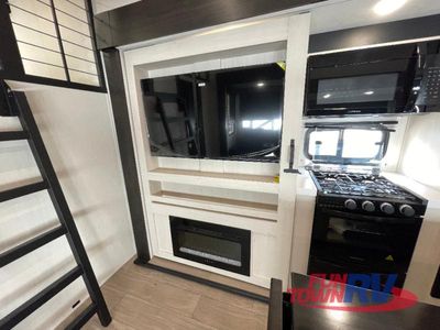 2026 Forest River RV Cherokee Arctic Wolf - Photo 26