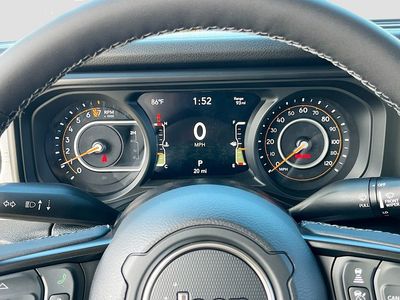2026 Jeep Gladiator — photo 12 view