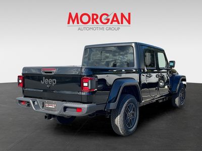 2026 Jeep Gladiator — detail view