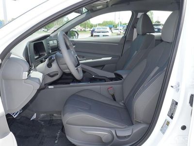 2026 Hyundai Elantra - Photo 30