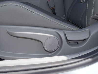 2026 Hyundai Elantra - Photo 32