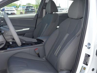 2026 Hyundai Elantra - Photo 31