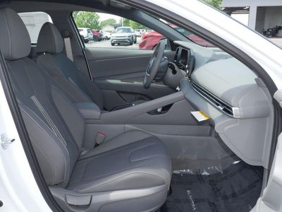 2026 Hyundai Elantra - Photo 21