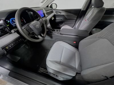 2026 Toyota Camry - Photo 12