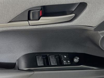 2026 Toyota Camry - Photo 14