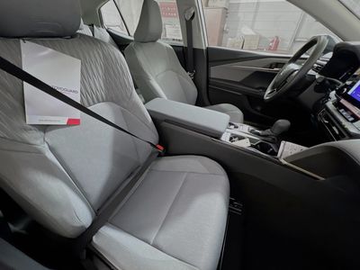 2026 Toyota Camry - Photo 28