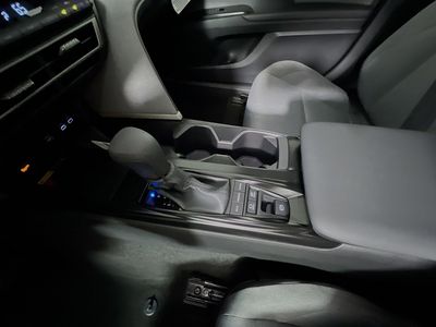2026 Toyota Camry - Photo 22