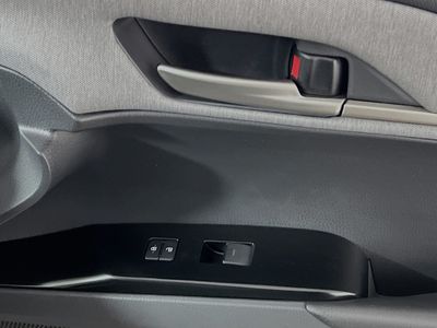 2026 Toyota Camry - Photo 29
