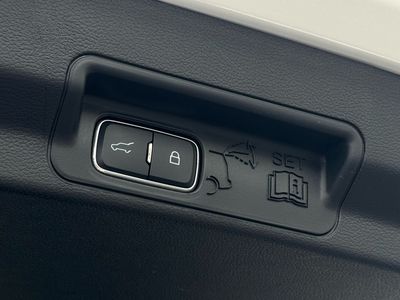 2025 Ford Explorer Platinum - Photo 33