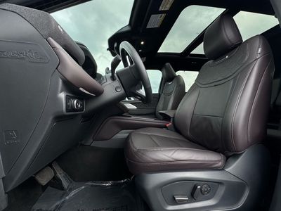 2025 Ford Explorer Platinum - Photo 16