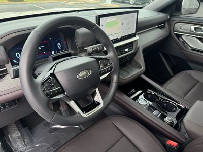 2025 Ford Explorer Platinum - Photo 14