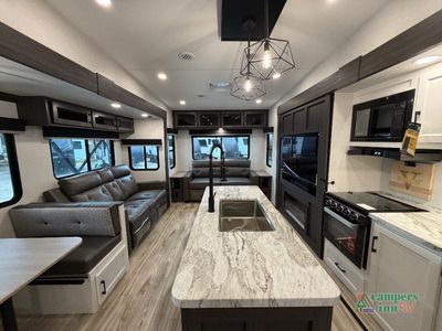 2026 Venture RV SportTrek - Photo 9