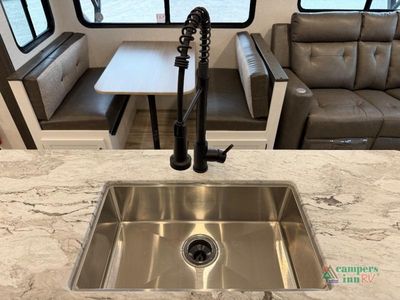 2026 Venture RV SportTrek - Photo 17