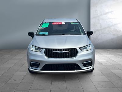 2024 Chrysler Pacifica - Photo 2