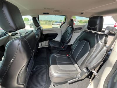 2024 Chrysler Pacifica - Photo 18
