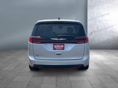 2024 Chrysler Pacifica - Photo 5