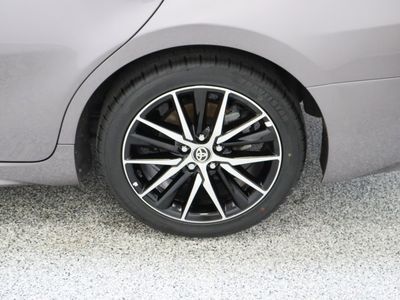 2024 Toyota Camry FWD - Photo 10