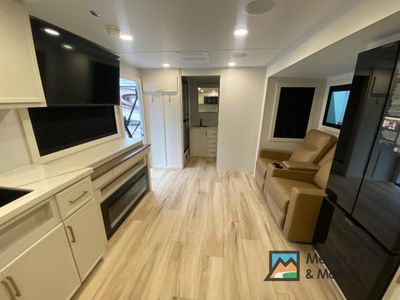 2026 Brinkley Model I - Photo 7