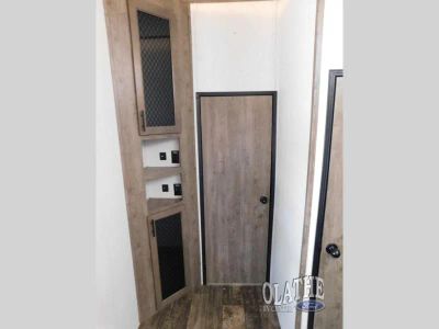 2022 Forest River RV Sabre - Photo 24