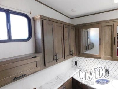 2022 Forest River RV Sabre - Photo 32