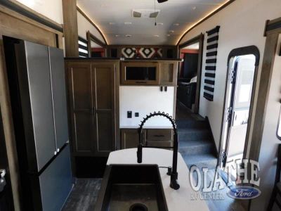 2022 Forest River RV Sabre - Photo 17