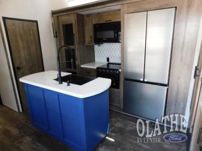 2022 Forest River RV Sabre - Photo 13