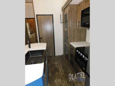 2022 Forest River RV Sabre - Photo 15