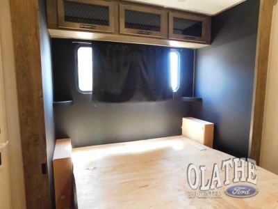 2022 Forest River RV Sabre - Photo 27