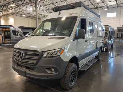 2027 Winnebago REVEL — photo 21 view