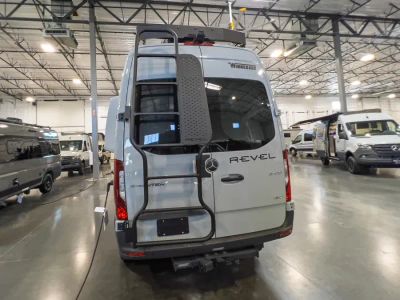 2027 Winnebago REVEL — photo 20 view