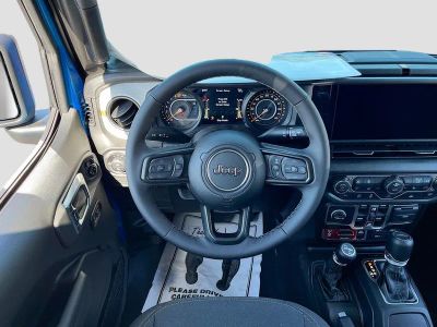 2026 Jeep Gladiator — photo 19 view