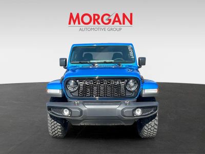 2026 Jeep Gladiator — side profile view
