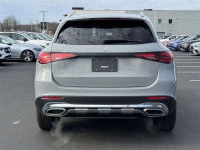 2026 Mercedes-Benz GLC — photo 9 view